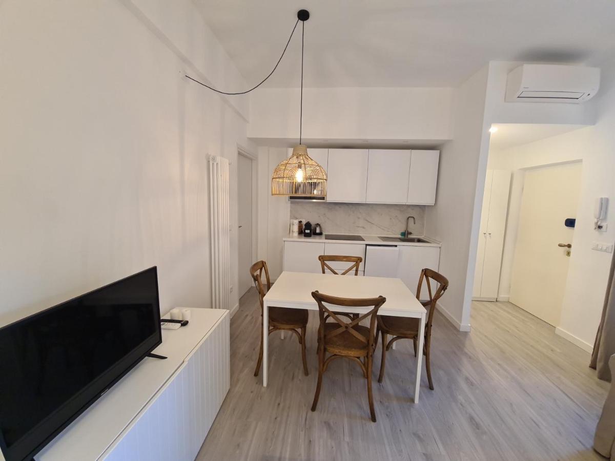 Appartamento Elegante A Rapallo By Portofinovacanze エクステリア 写真